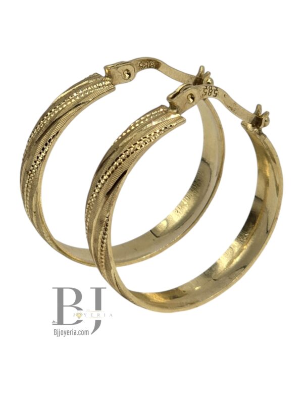 GLITTERING HOOPS