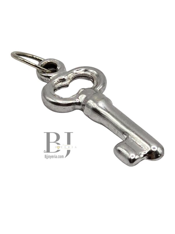 KEY PENDANT WHITE GOLD