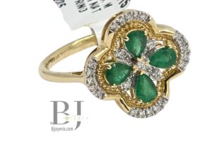EMERALD GEM CLOVER RING