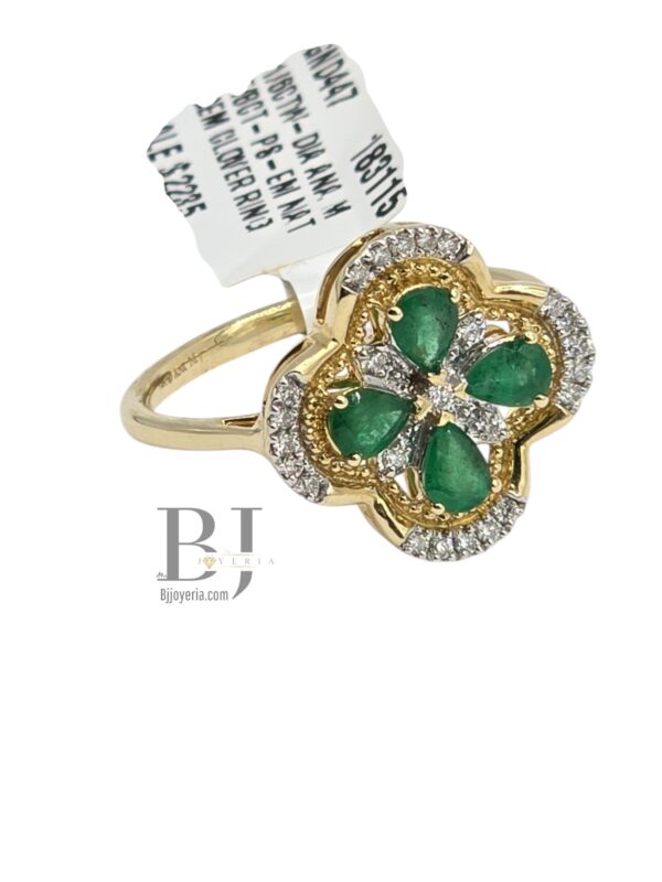 EMERALD GEM CLOVER RING