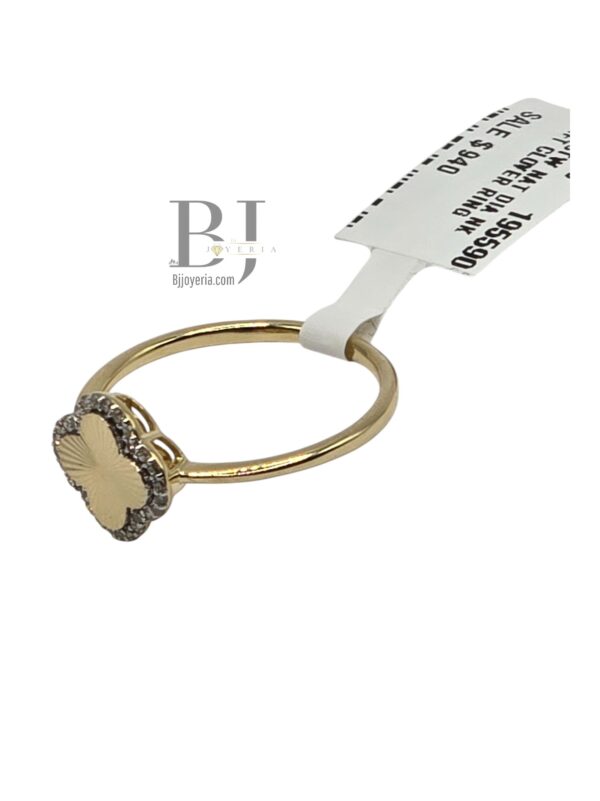 NATURAL DIAMOND CLOVER RING - Image 3