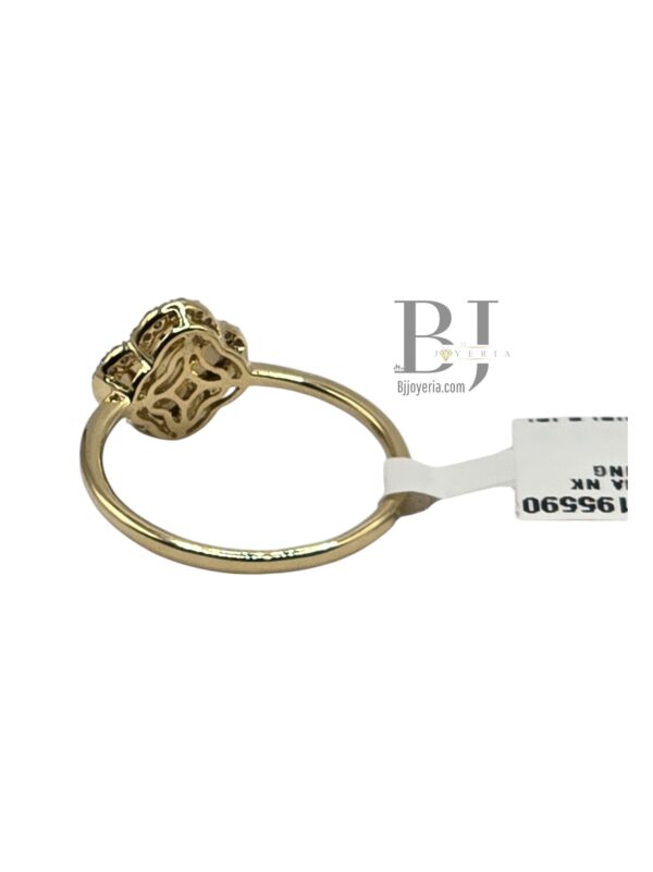NATURAL DIAMOND CLOVER RING - Image 2
