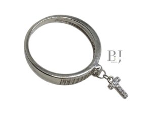 CHARM RING LETTER T
