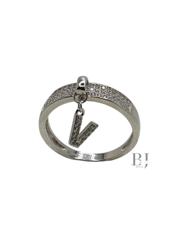 CHARM RING LETTER V - Image 3
