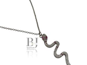 SNAKE IN CABLE CHAIN