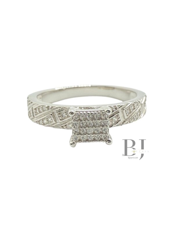ENGAGEMENT RING