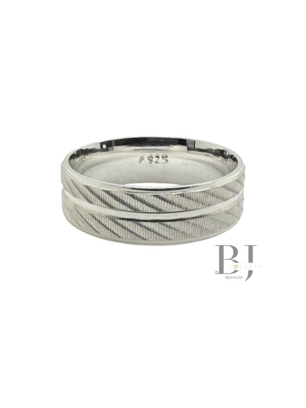WEDDING RING #8.5 (0667) - Image 2