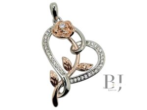 ROSE IN A HEART PENDANT (0815)