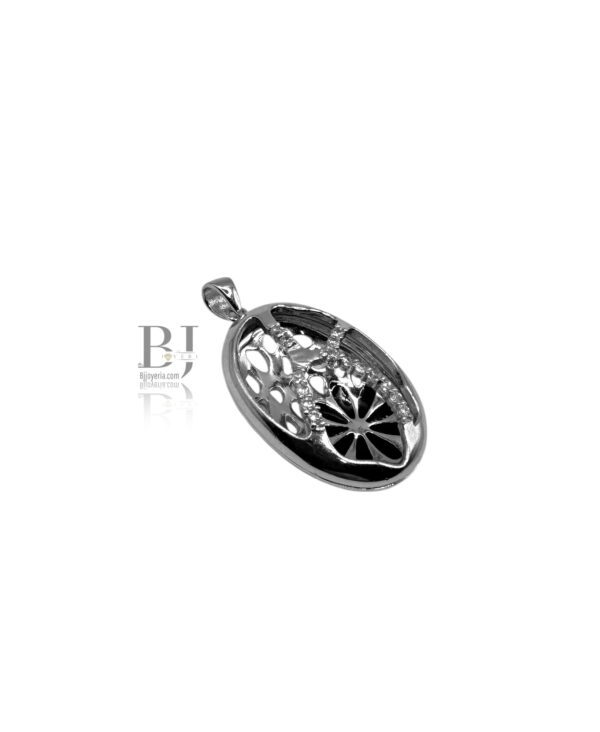 BEAUTIFUL OVAL PENDANT - Image 2