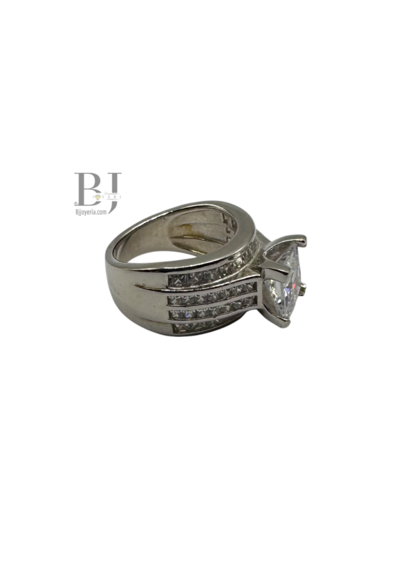SAY YES! ENGAGEMENT RING #7 - Image 3