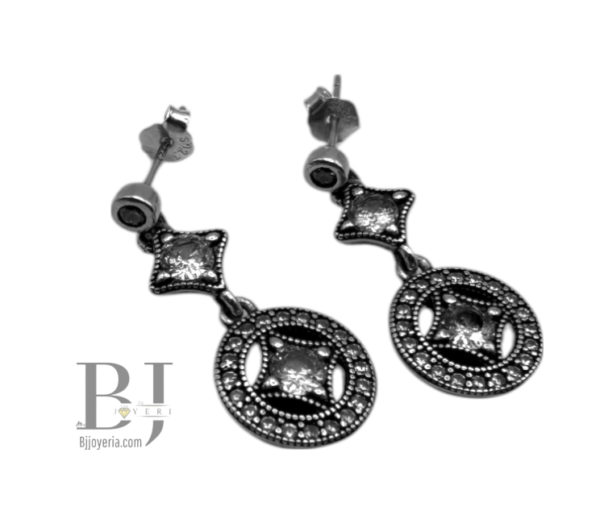 VINTAGE DROP EARRINGS - Image 3