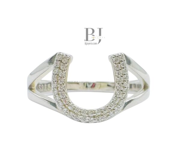 "U" LETTER RING