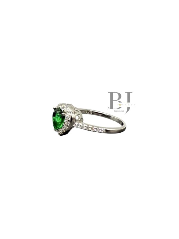 GREEN HEART RING #9 (0682) - Image 2