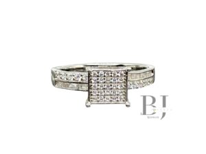 ENGAGEMENT RING