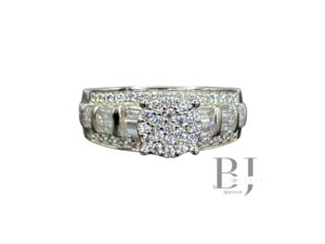 PRINCESS CUT RING #8.5 (1108)