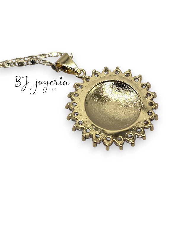 COPPER CHAIN WITH A VIRGIN AT GUADALUPE PENDANT (1740) - Image 4