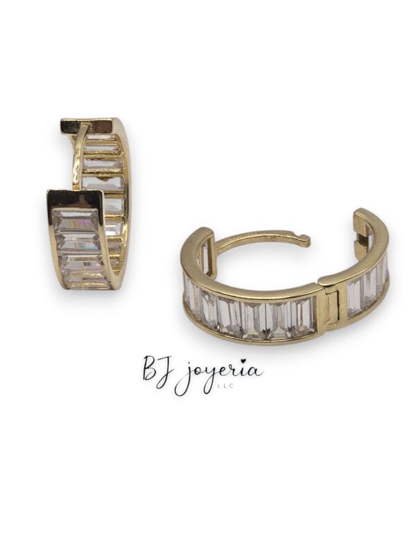ZIRCONE BAGUETTE HOOPS (0586)