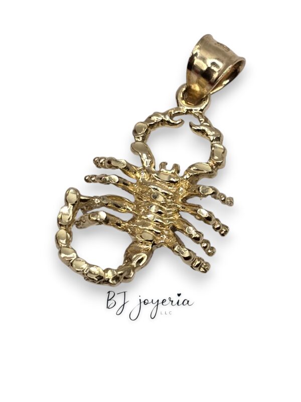 SCORPION PENDANT 10K (0913)