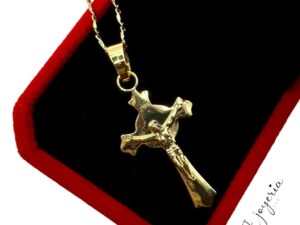 COPPWE CHAIN WITH CRUCIFIX PENDANT (1706)