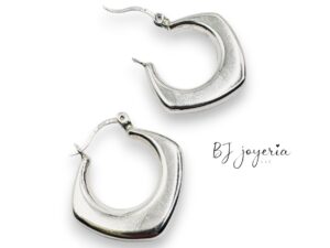 ROUNDED RHOMBUS HOOPS (1317)