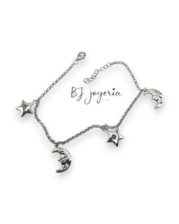 BRACELET WITH STAR AND MOON CHARMS 7 - 8 INCH (0806)